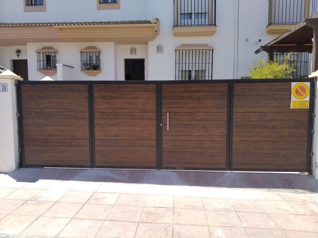 Puerta o cancela fabricada por Cerrajería La Juzcareña